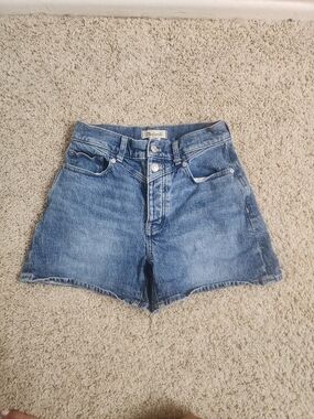Madewell High-Rise Denim Shorts in Blue "The Mom Jean Short" Size 25